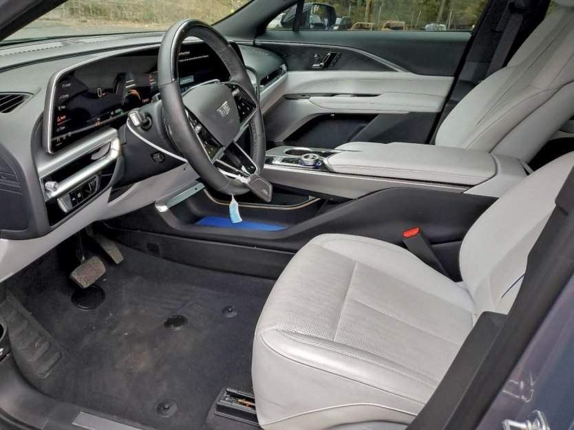 Salvage 2024 Cadillac Lyriq 