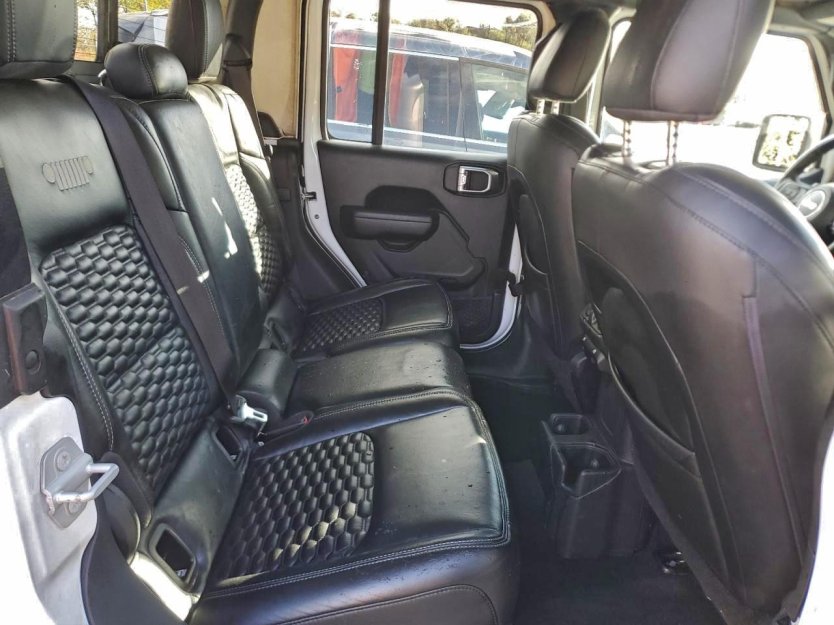 Salvage 2022 Jeep Gladiator 