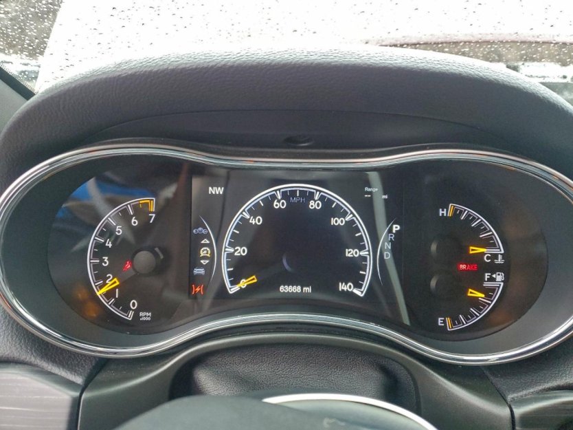 Salvage 2020 Jeep Grand Cherokee Laredo