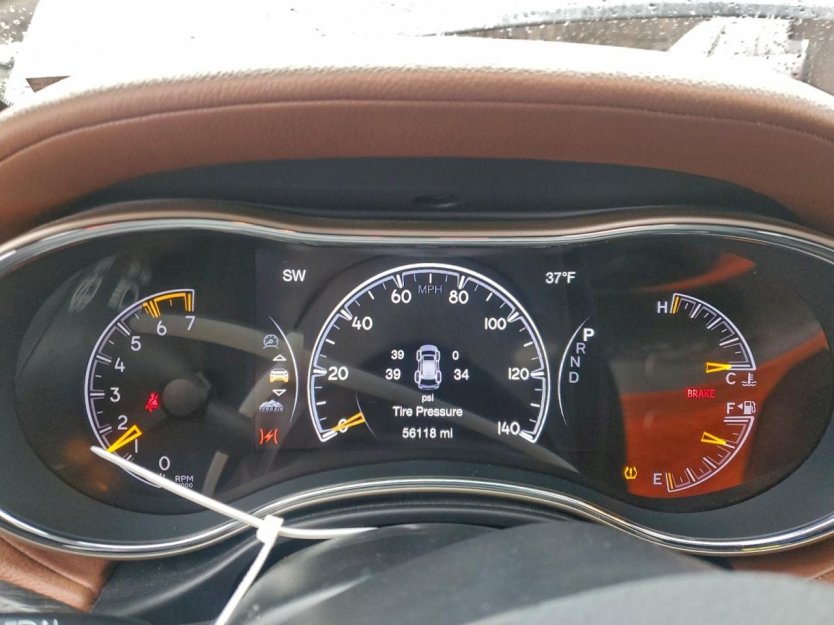 Salvage 2017 Jeep Grand Cherokee Summit