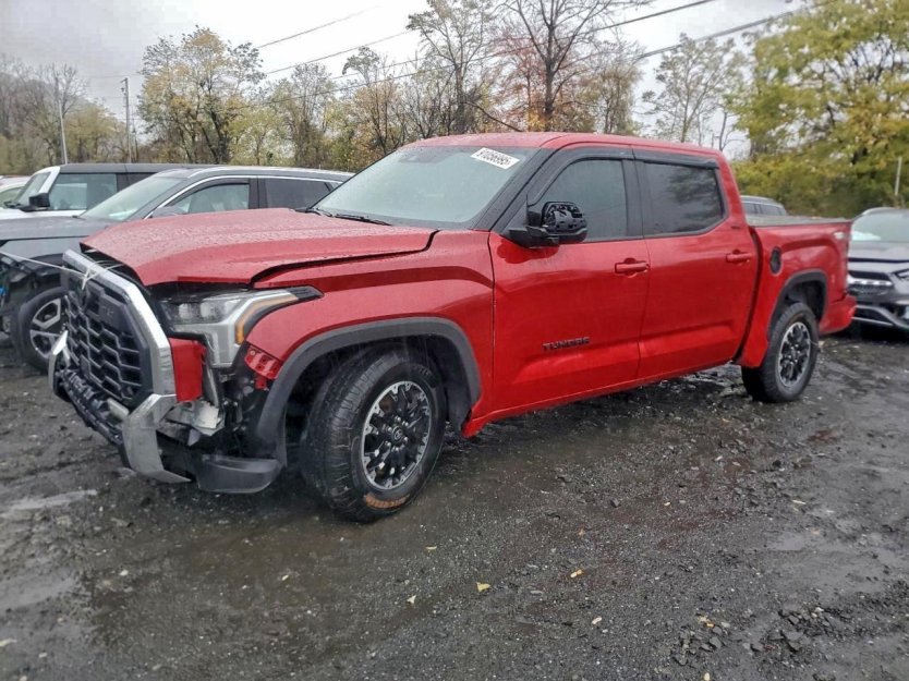 Salvage 2025 Toyota Tundra 