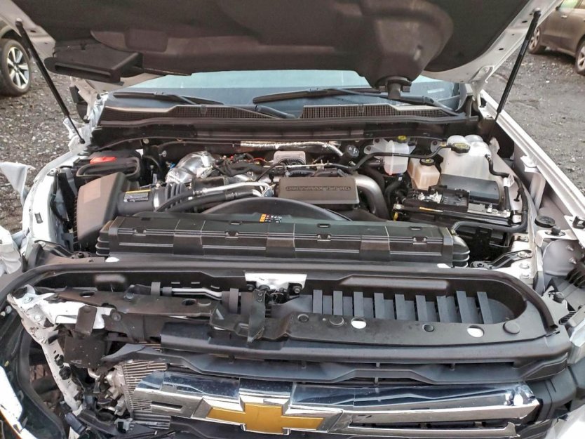 Salvage 2025 Chevrolet Silverado 