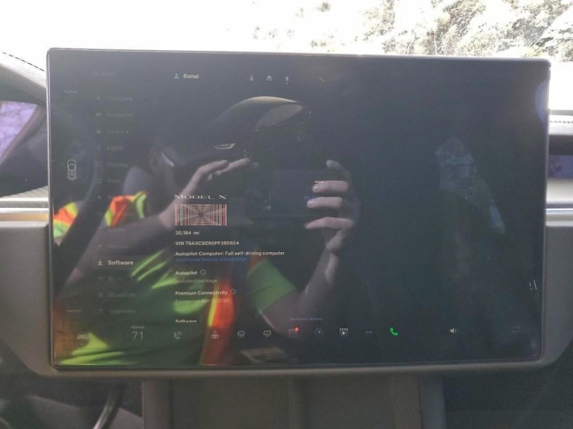 Salvage 2023 Tesla Model X Plaid