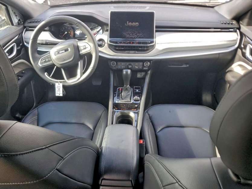 Salvage 2025 Jeep Compass Limited