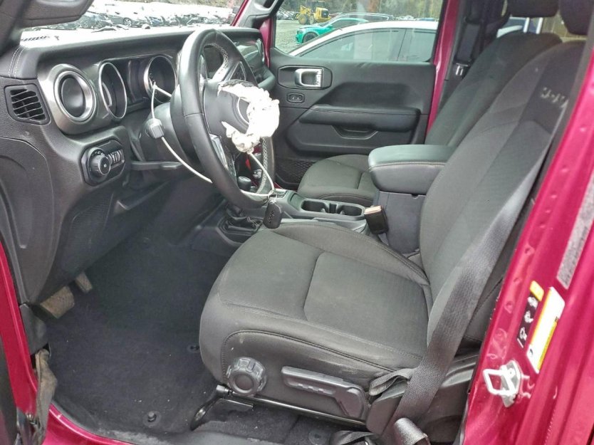 Salvage 2021 Jeep Wrangler Unlimited Sahara