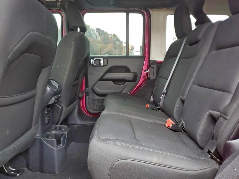 Salvage 2021 Jeep Wrangler Unlimited Sahara