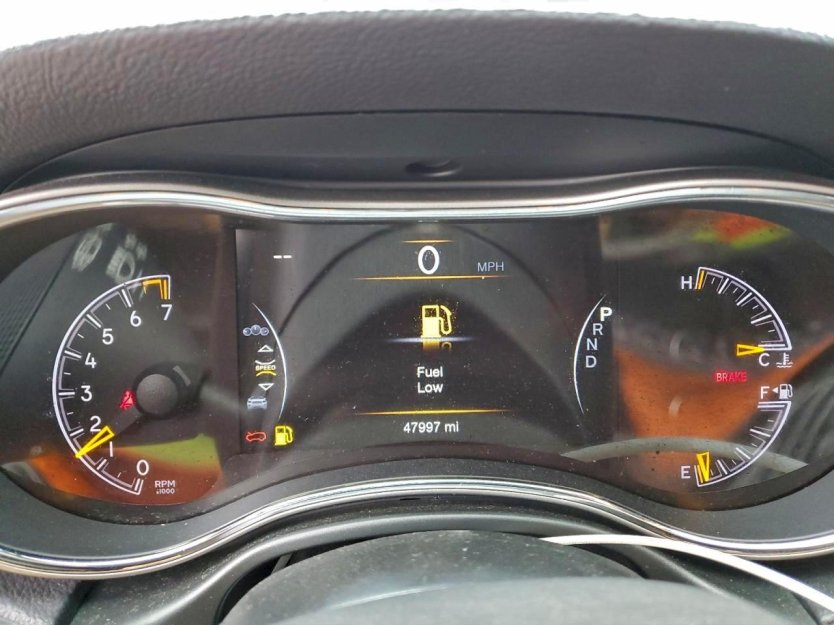 Salvage 2020 Jeep Grand Cherokee Laredo