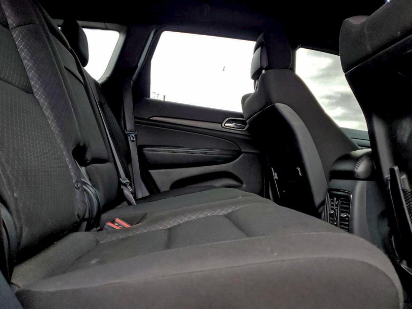 Salvage 2020 Jeep Grand Cherokee Laredo