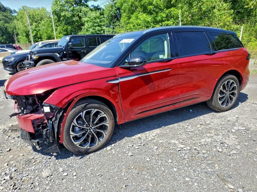 Salvage 2025 Lincoln Nautilus 