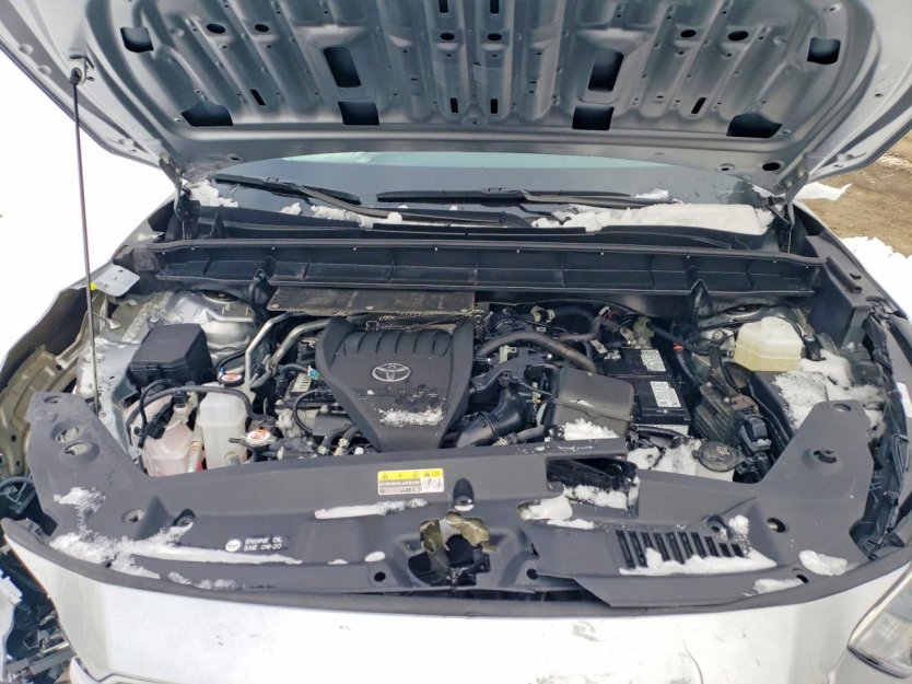 Salvage 2023 Toyota Highlander Xle