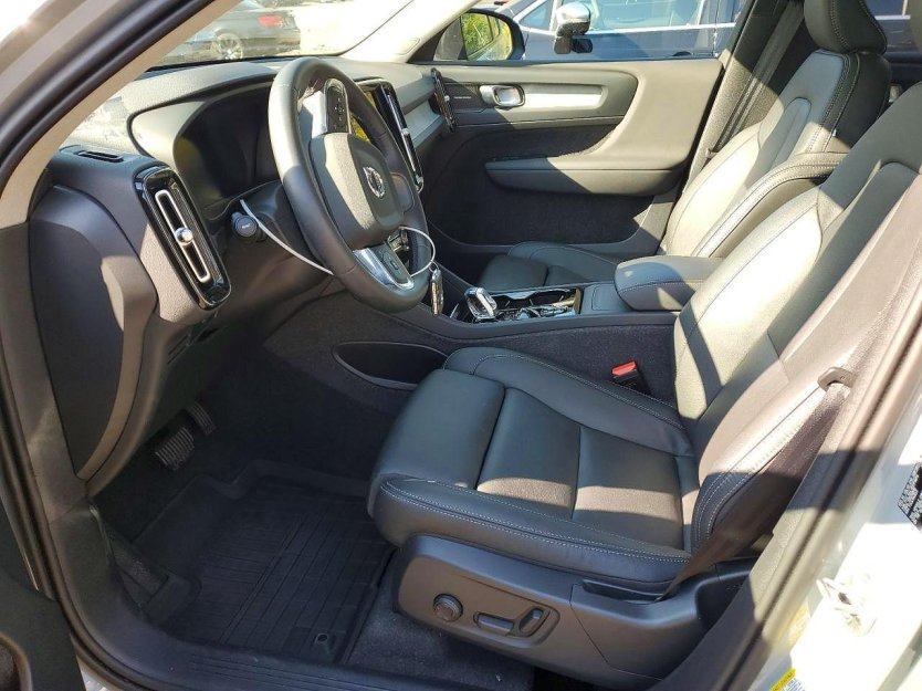 Salvage 2024 Volvo Xc40 