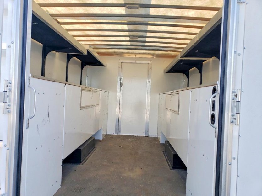 Salvage 2025 Ford Econoline Utility