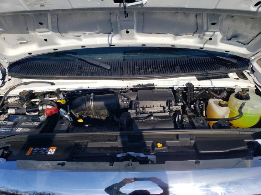 Salvage 2025 Ford Econoline Utility