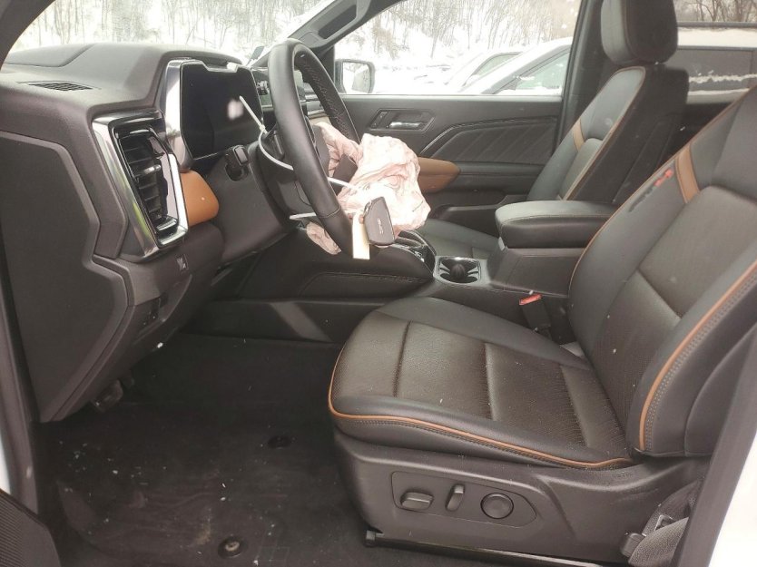 Salvage 2024 Gmc Canyon 