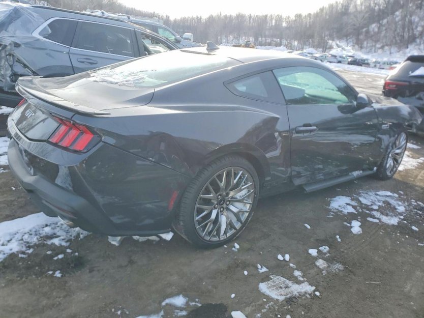 Salvage 2024 Ford Mustang Gt