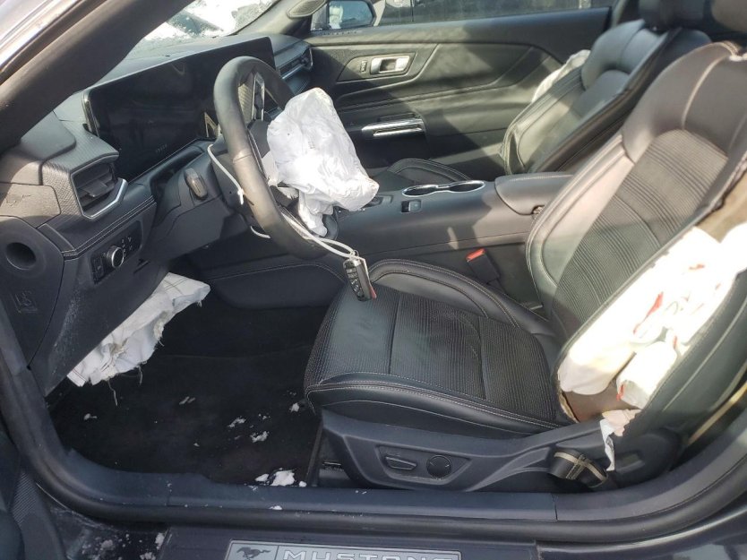 Salvage 2024 Ford Mustang Gt