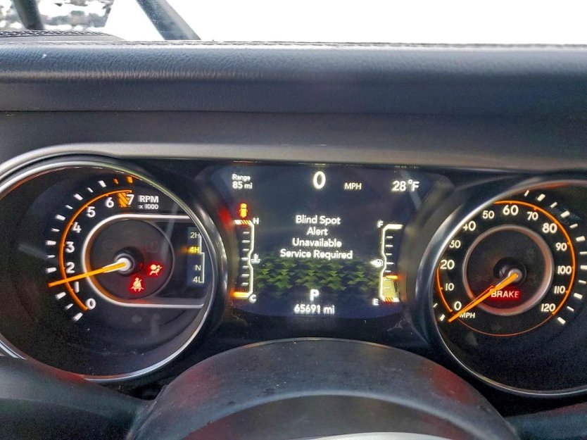 Salvage 2021 Jeep Wrangler Unlimited Sahara