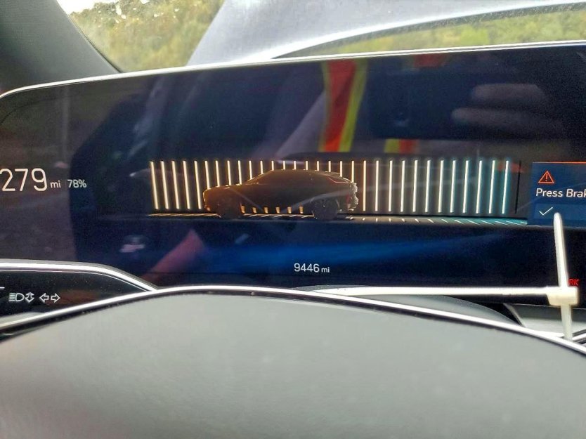 Salvage 2024 Cadillac Lyriq Luxury