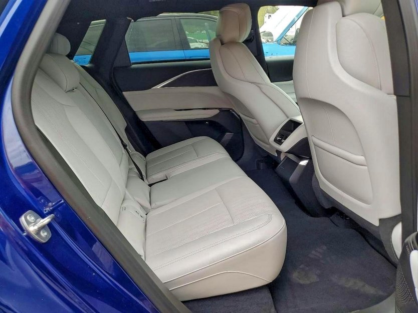 Salvage 2024 Cadillac Lyriq Luxury