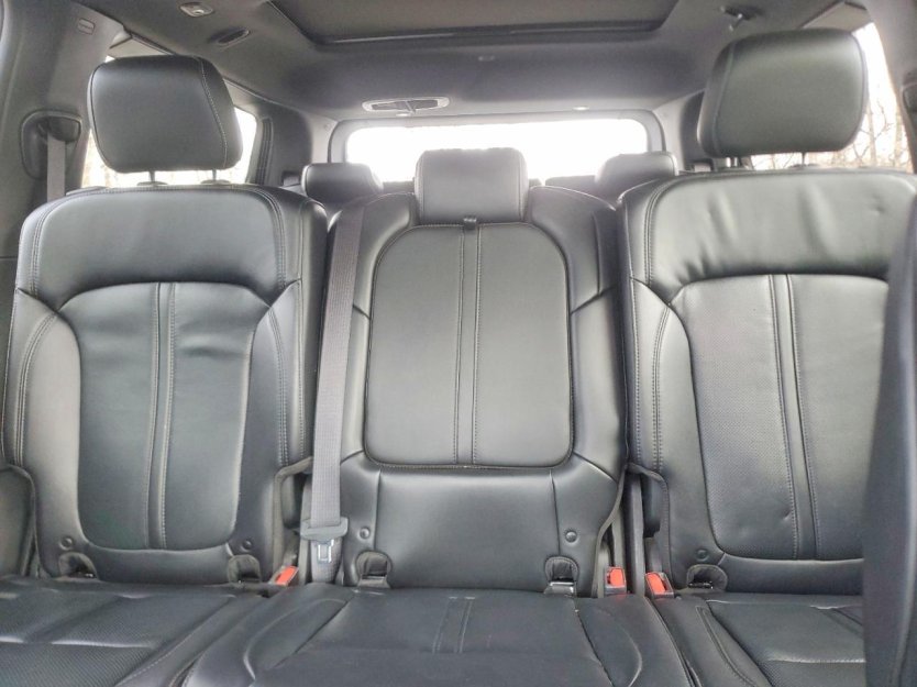 Salvage 2022 Jeep Wagoneer 