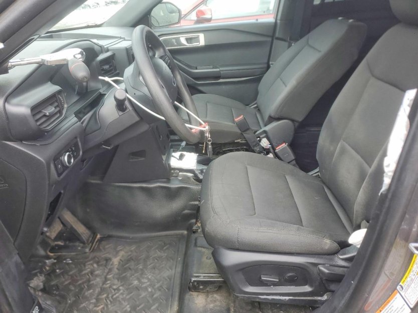 Salvage 2023 Ford Explorer 