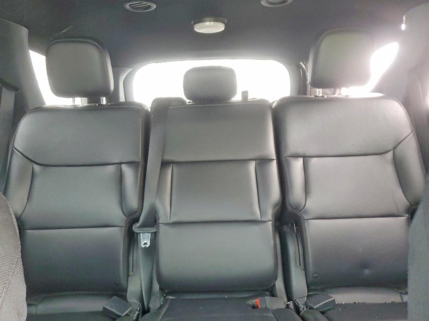 Salvage 2023 Ford Explorer 