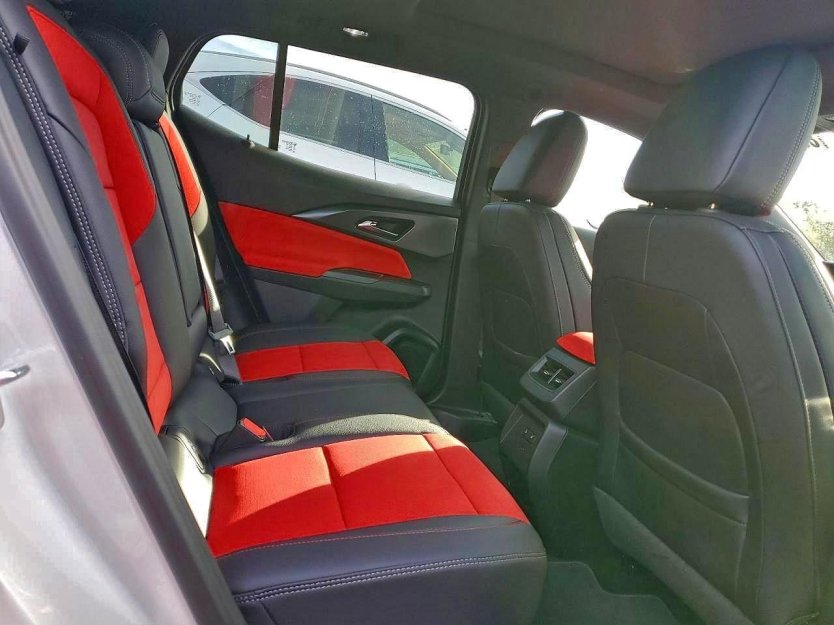 Salvage 2025 Chevrolet Equinox Rs