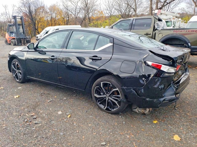 Salvage 2025 Nissan Altima Sr