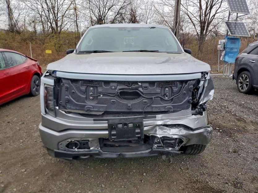 Salvage 2024 Ford F150 Lightning Xlt