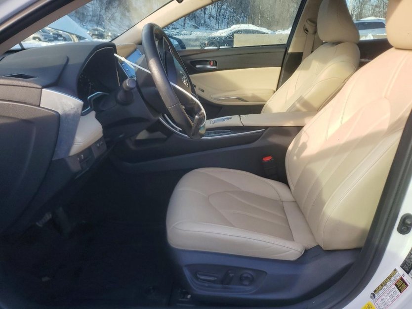 Salvage 2022 Toyota Avalon Xle