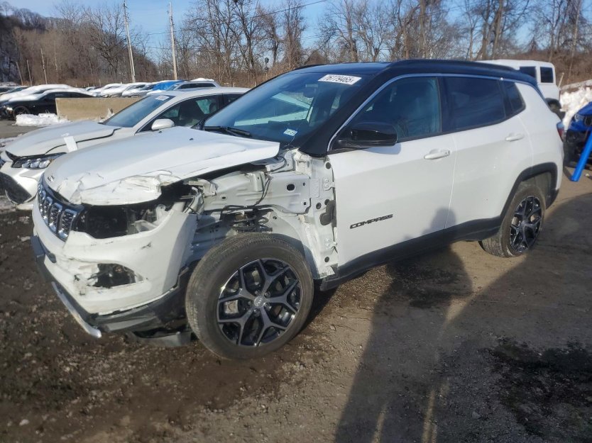 Salvage 2024 Jeep Compass Limited