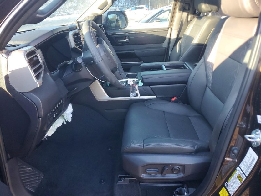 Salvage 2025 Toyota Tundra Limited