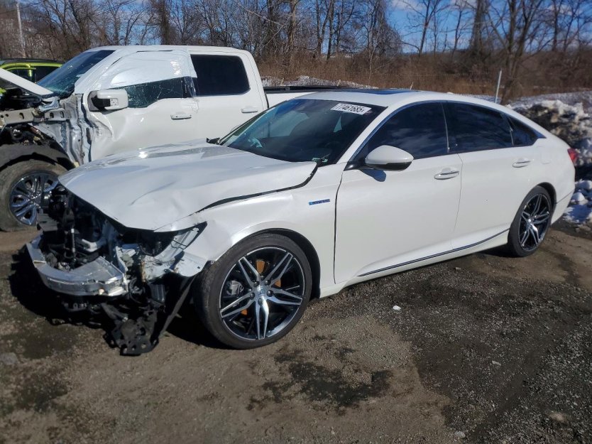 Salvage 2022 Honda Accord Touring Hybrid