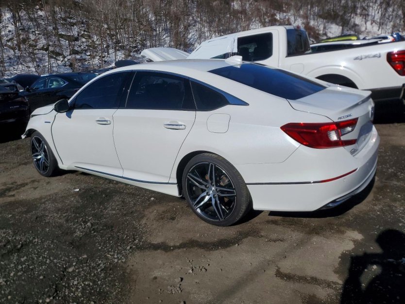 Salvage 2022 Honda Accord Touring Hybrid