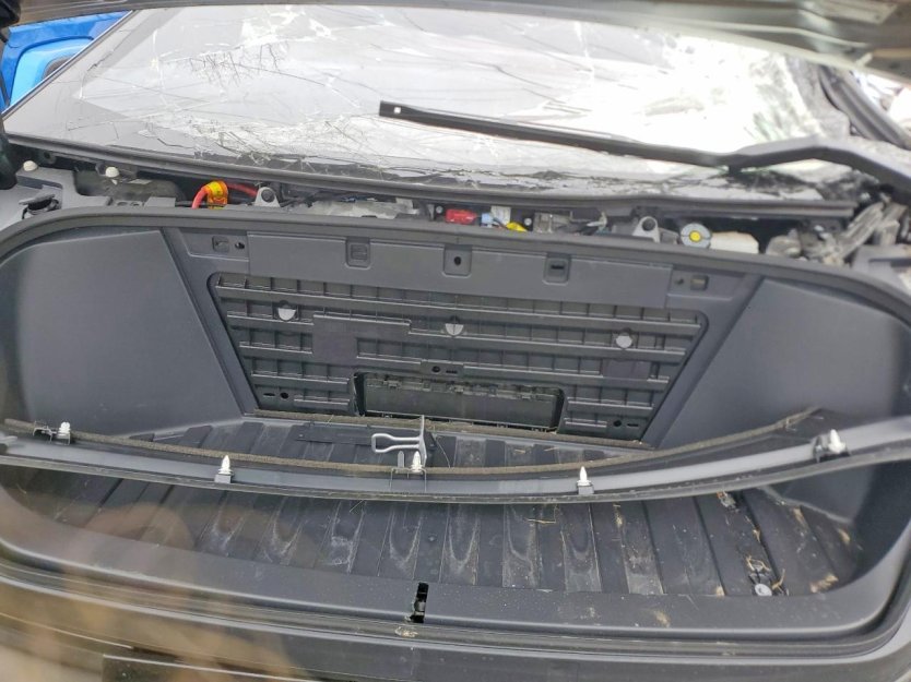 Salvage 2025 Tesla Cybertruck 