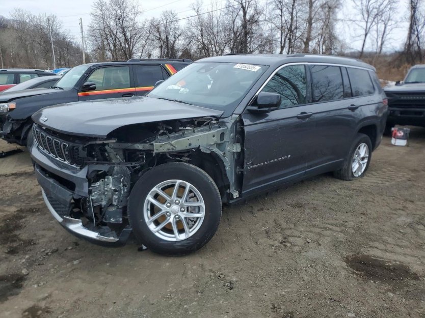 Salvage 2023 Jeep Grand 