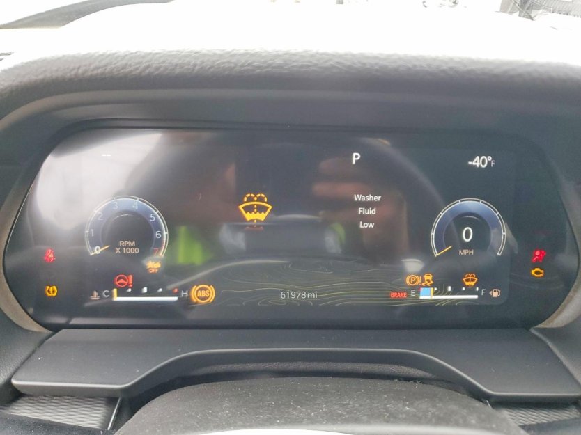 Salvage 2023 Jeep Grand 