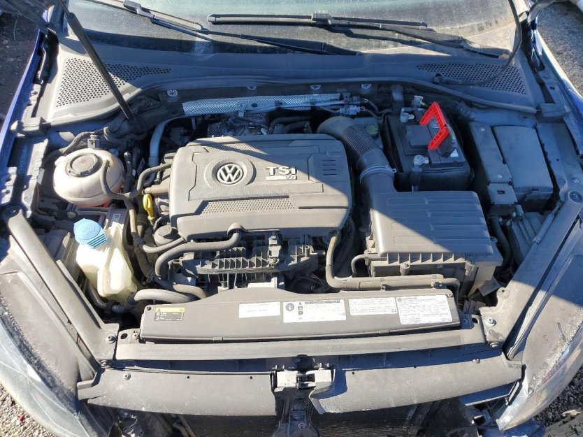 Salvage 2018 Volkswagen Golf R