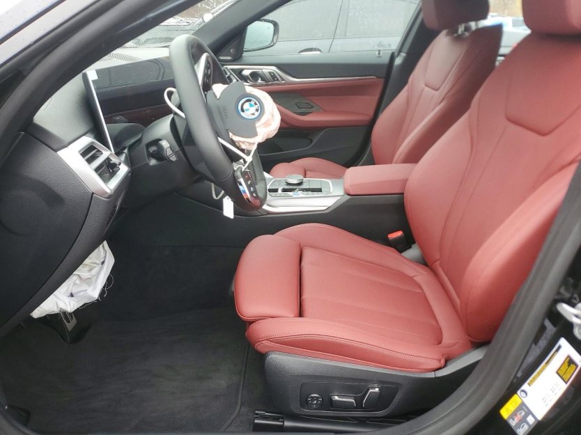 Salvage 2025 Bmw I4 Xdrive 40