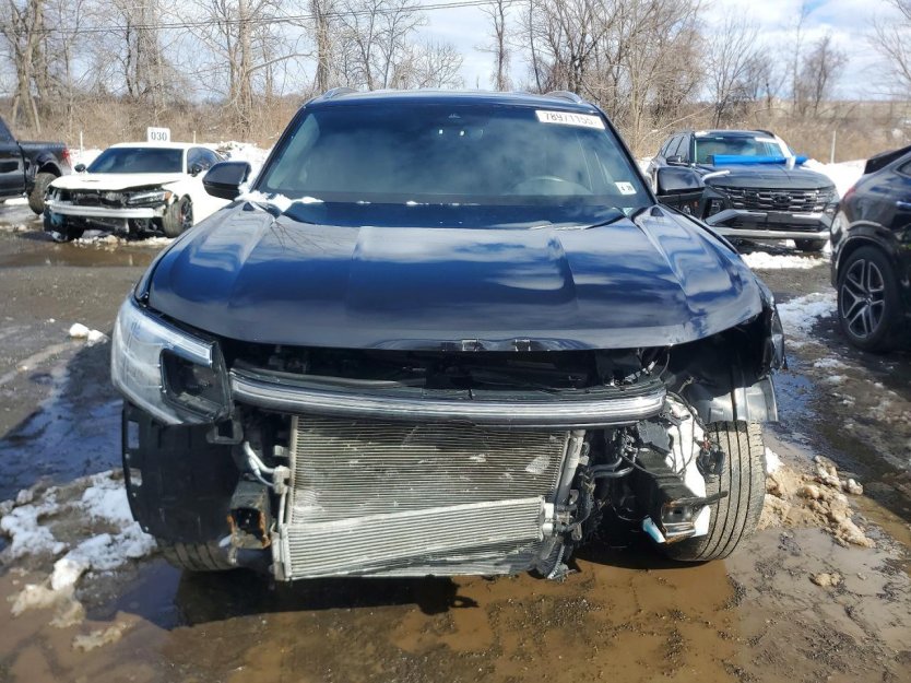 Salvage 2024 Volkswagen Atlas Cross Se