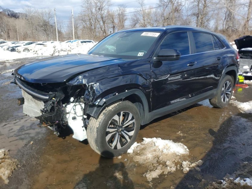 Salvage 2024 Volkswagen Atlas Cross Se