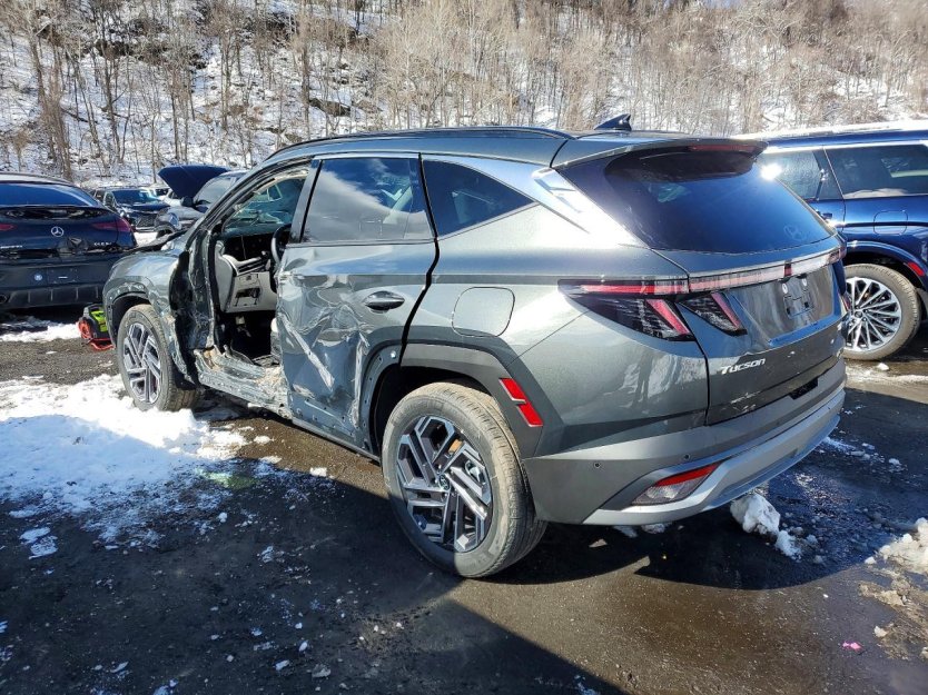 Salvage 2025 Hyundai Tucson Hybrid Limited