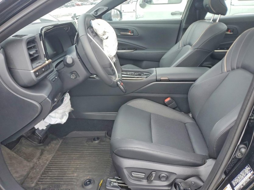 Salvage 2026 Toyota Crown Platinum