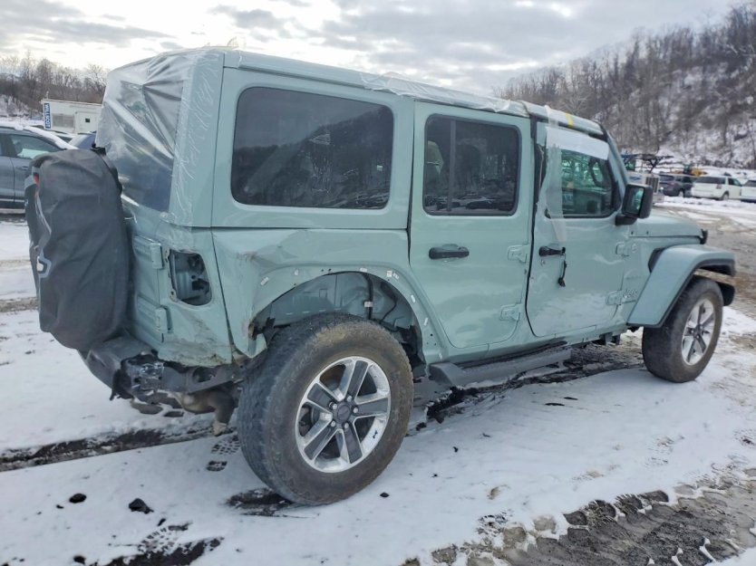 Salvage 2024 Jeep Wrangler Sahara