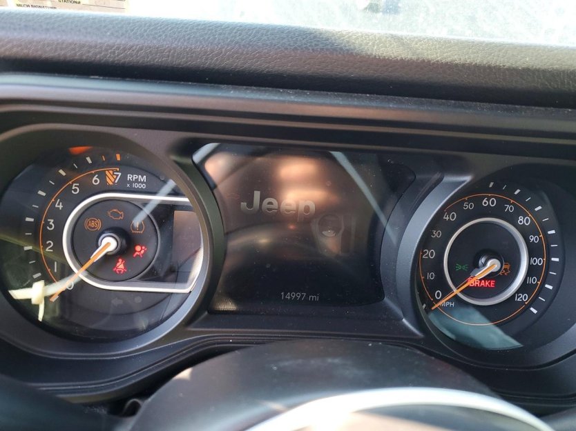 Salvage 2025 Jeep Gladiator Sport