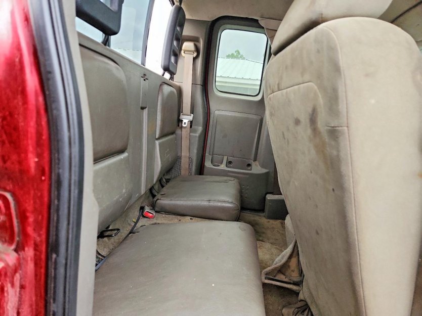 Salvage 2006 Mitsubishi Raider Durocross