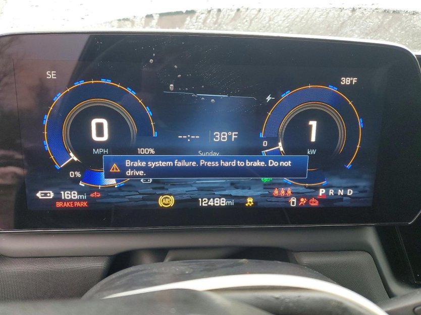 Salvage 2025 Chevrolet Silverado Lt