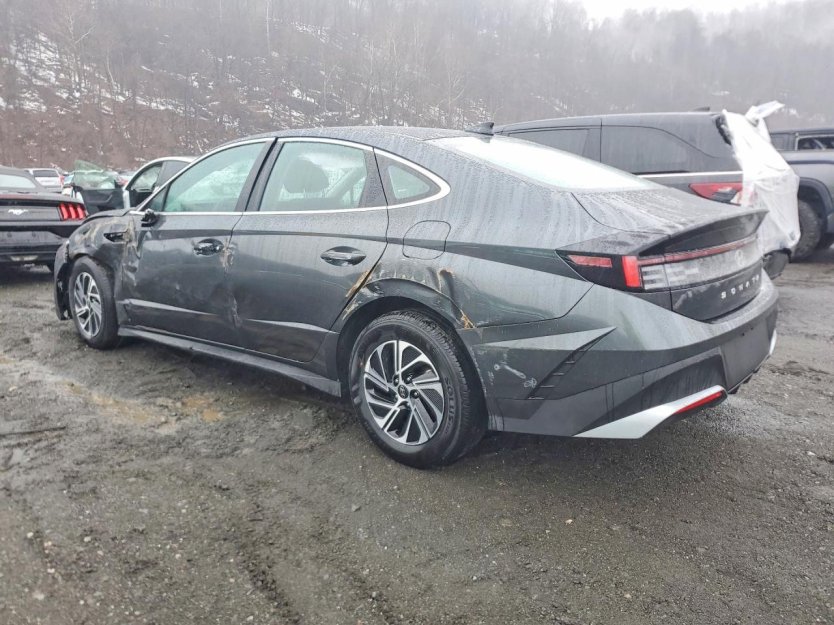 Salvage 2026 Hyundai Sonata Hybrid Blue