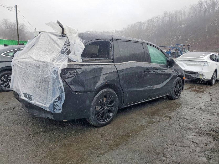 Salvage 2025 Honda Odyssey Sport-l