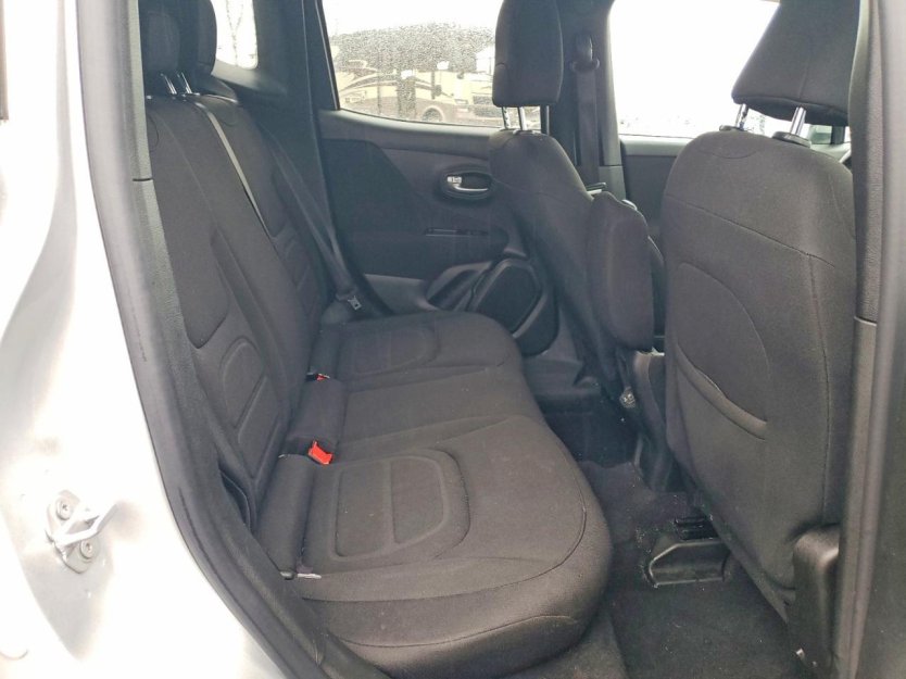 Salvage 2019 Jeep Renegade Latitude